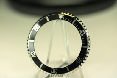 Rolex Sea-Dweller 16660 bezel
