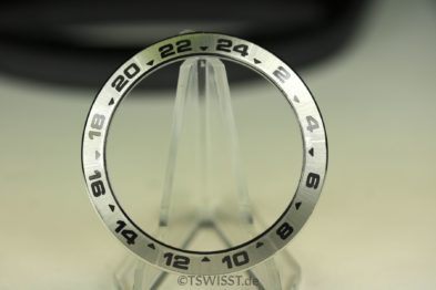 Rolex Explorer 216570 bezel