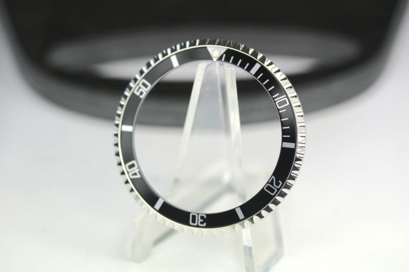 Rolex 1665 bezel