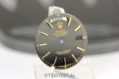 Rolex oysterquartz dial