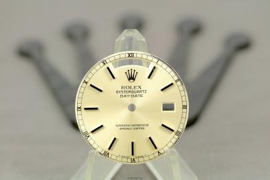 Rolex Oysterquartz dial