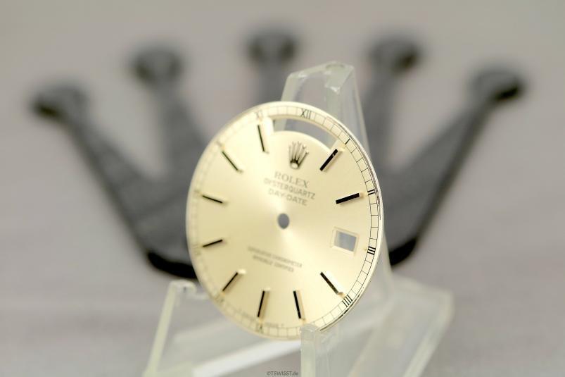 Rolex Oysterquartz dial