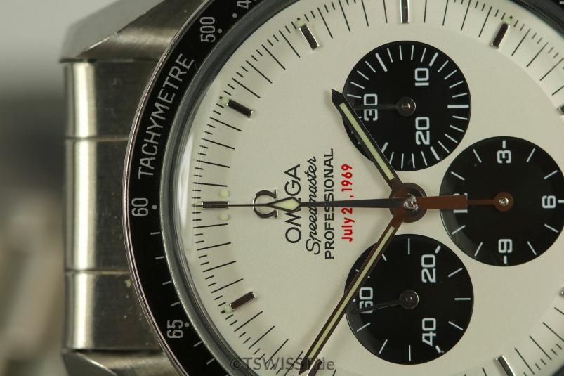 Omega Speedy 2 dials