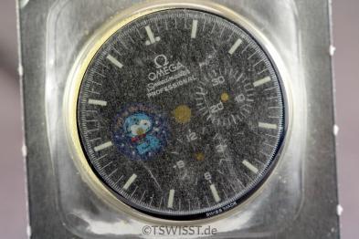 Omega NOS Snoopy dial