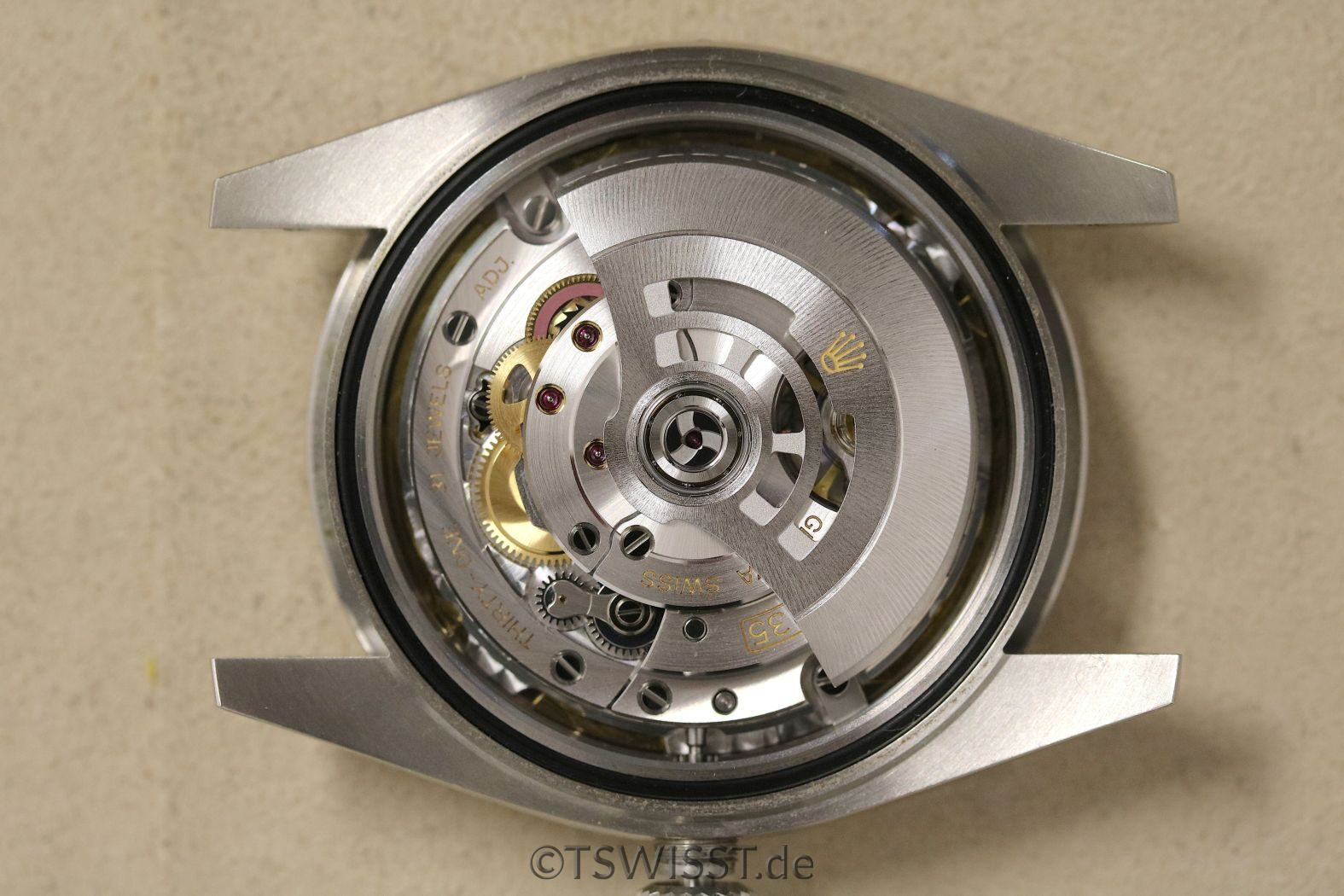 DJ 126300 96NL8301